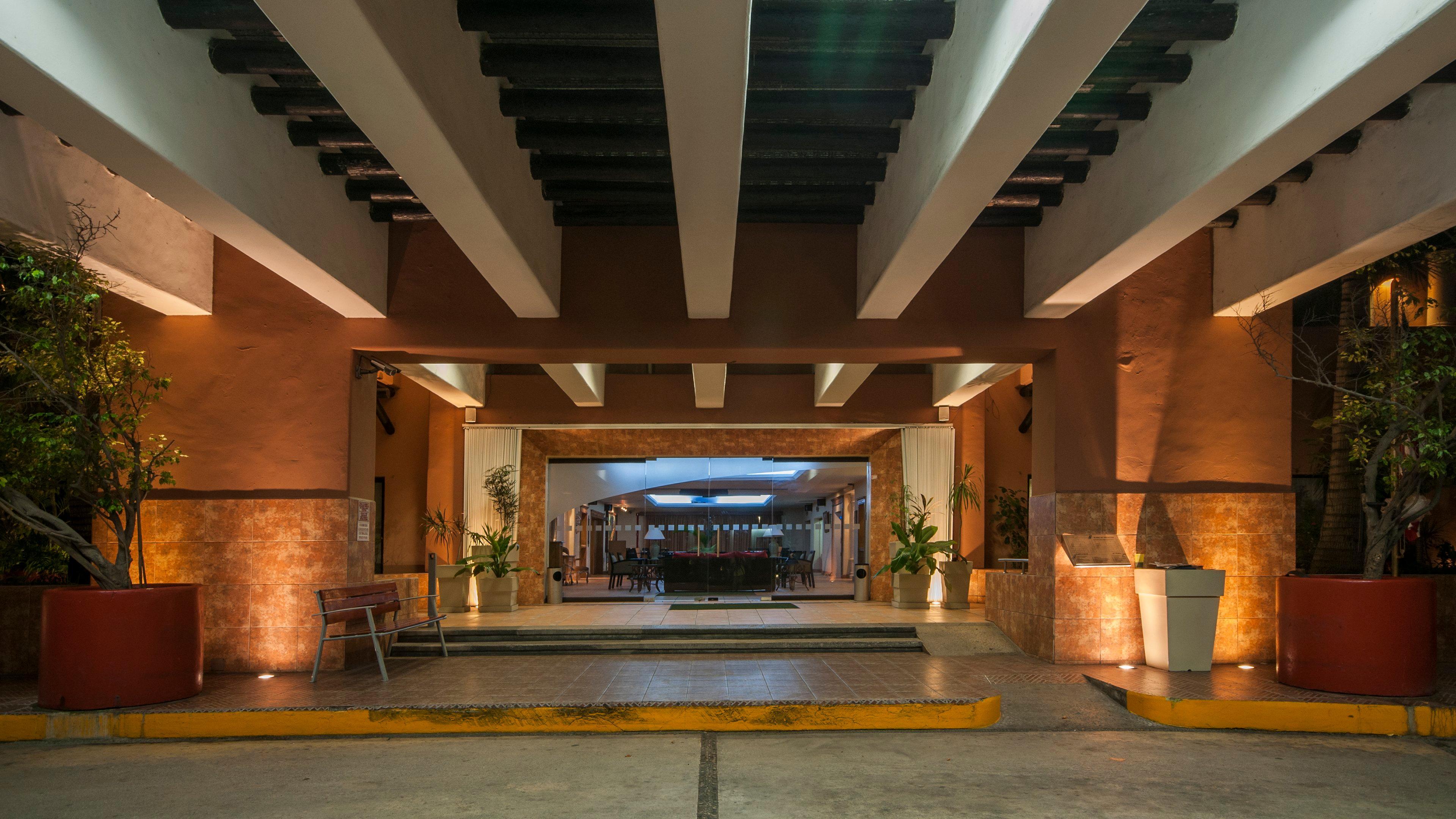 Holiday Inn Ciudad Del Carmen, An Ihg Hotel Екстер'єр фото